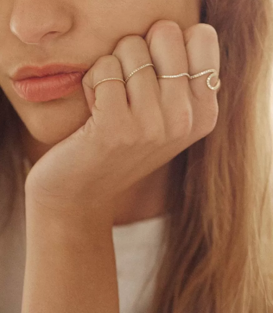 Femme And... Paris Bague Alliance Vague Or Jaune Et Diamants