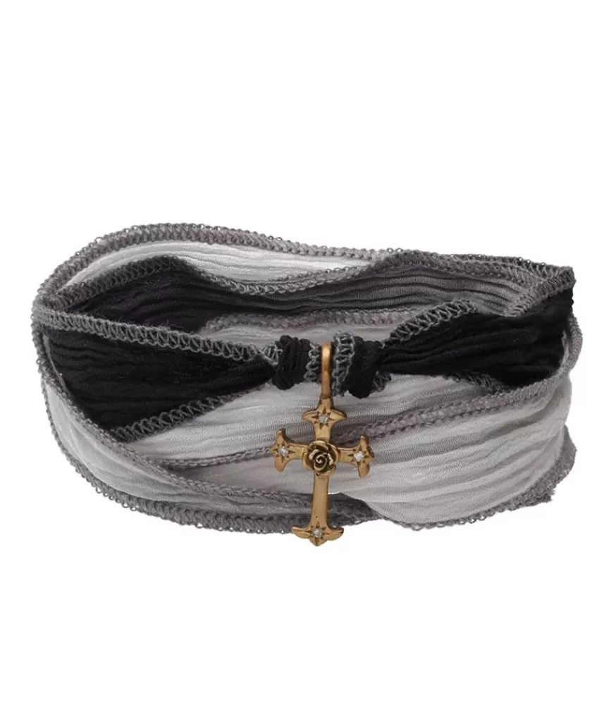 Femme Catherine Michiels Bracelet En Soie A Nouer Et Charm Mariel Cross En Bronze Et Diamant