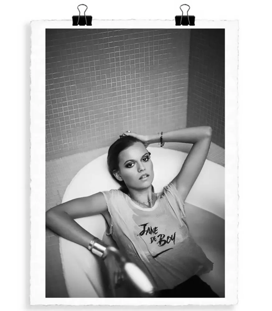 Image Republic Portrait Camille "Baignoire" - Tirage Exclusif